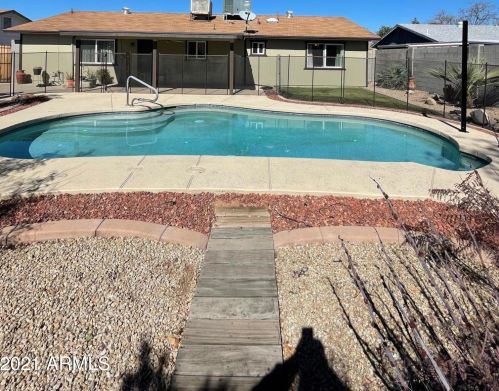 5919 Monte Cristo Ave, Glendale AZ 85306-2231 exterior