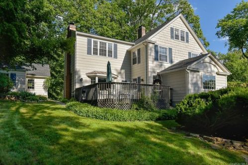 79 Prospect Dr, Chappaqua, NY 10514-3436