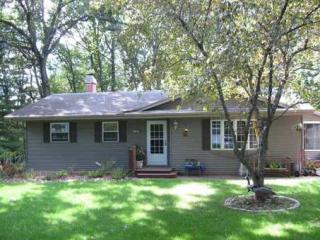 1579 Twin Vly Dr, Twin View Heights IA  52333-9321 exterior