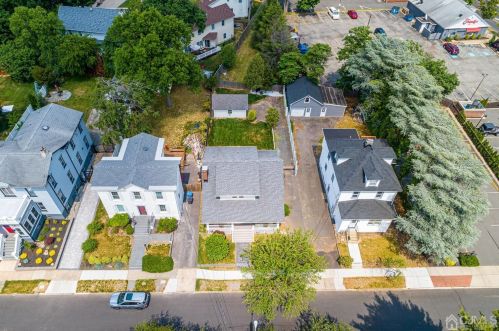 24 William St, Metuchen NJ  08840-1822 exterior