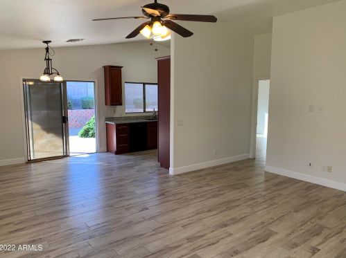 1637 Alicia Dr, Phoenix AZ  85042-6830 exterior