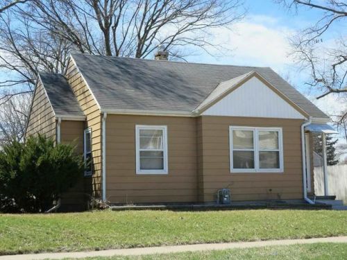 543 Riehl St, Waterloo IA  50703-5839 exterior