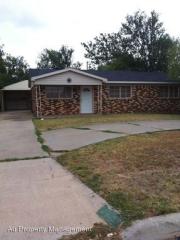 1519 Lockney St, Amarillo TX  79106-2405 exterior