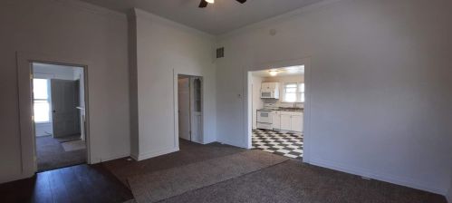 384 Wood St, Wilmington OH  45177-1239 exterior