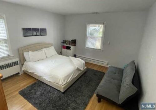 1344 Princeton Rd, Teaneck NJ  07666-2821 exterior