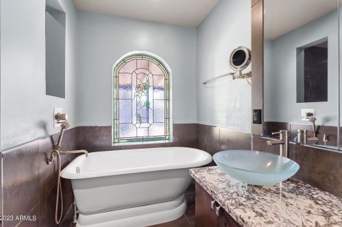 7039 Mcdonald Dr, Scottsdale AZ 85253-5406 exterior