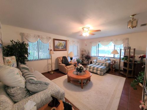 125 Dusk Meadow Trl, Daytona Beach FL  32128-6885 exterior