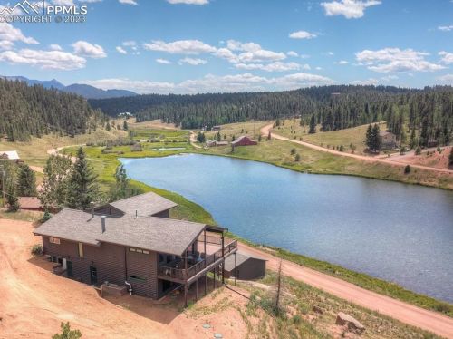 109 Spring Valley Cir, Divide CO  80814-8612 exterior