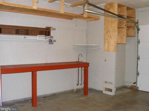 262 Tall Oak Dr, Charles Town WV  25414-5314 exterior