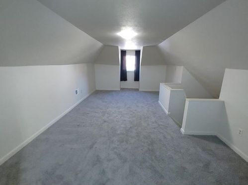 462 Walnut St, Pittsburgh PA  15238-3351 exterior