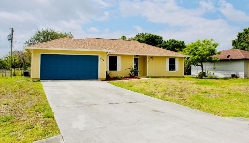 785 2nd Pl, Vero Beach, FL 32962-3580