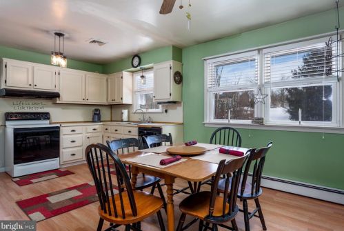 476 Belmont St, Pottstown PA 19464-5125 exterior