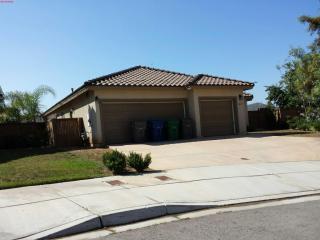 10107 Laurel Country Way, Lakeside, CA 92040-3518