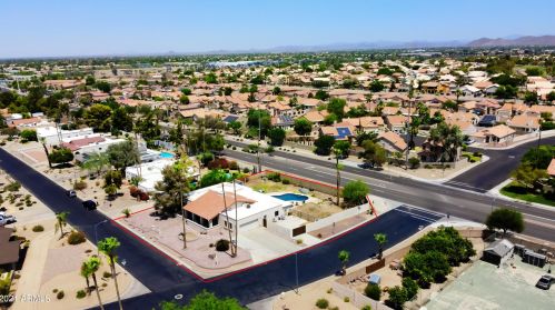 7702 Villa Theresa Dr, Glendale AZ 85308-8092 exterior