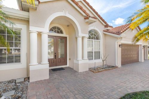 9942 Oak Quarry Dr, Orlando, FL 32832-5648