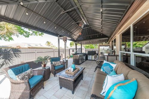 2134 19 Ave, Cape Coral FL  33990-4113 exterior