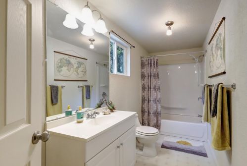 11211 Sierra Cir, Lake Wildwood CA  95946-8603 exterior