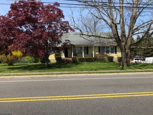 160 Cregar Rd, High Bridge, NJ 08829-1003