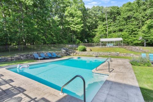 458 Depot Hill Rd, Poughquag NY  12570-5766 exterior