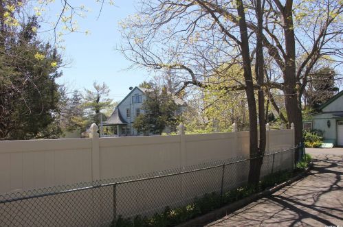 493 Middle Rd, Bay Port NY  11705-1907 exterior