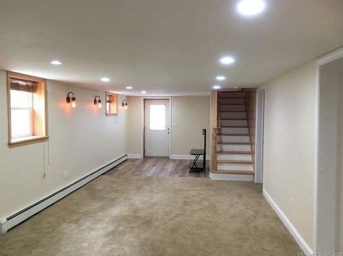 205 Southfield Ave, Stamford CT  06902-7736 exterior
