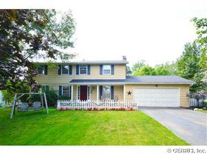 35 Wincanton Dr, Fairport, NY 14450-3859