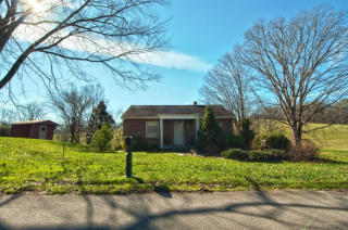 671 Brisco Rd, Blaine, TN 37709-5613