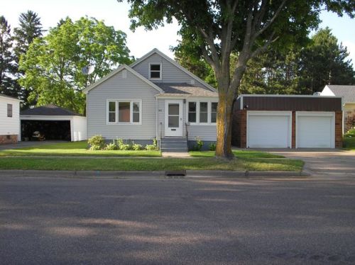 1803 16th Ave, Bloomer, WI 54724-1231