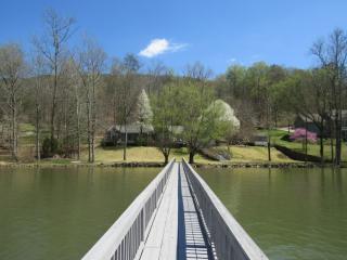 7424 Mullins Cove Rd, Powells Crossroads, TN 37397-7125
