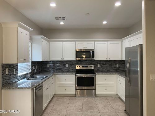 2101 Caspian Way, San Tan Valley AZ  85140-7895 exterior