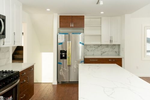 60 Dartford Rd, Greystone Park NJ  07950-3014 exterior