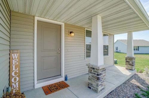 572 Falk Dr, Edgerton, WI 53534-2159