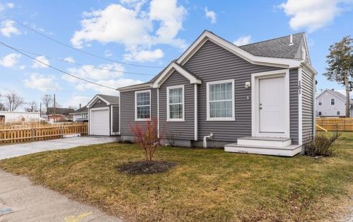 151 Market St, Warren, RI 02885-2616