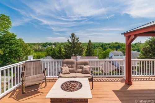 110 Orchard Ter, Monroe NY  10950-3416 exterior