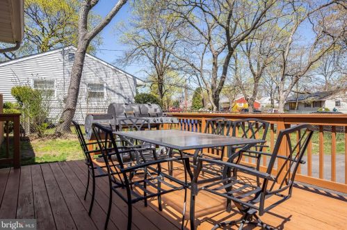 6 Indian Queen Ln, Lumberton Township NJ  08048-3024 exterior