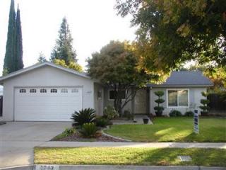 1743 Los Altos Ave, Fresno, CA 93710-4348