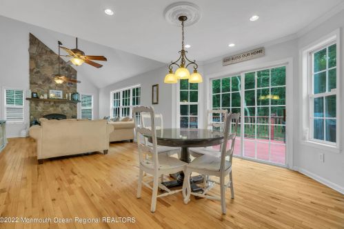 8 Bailey Ct, Jackson Twp NJ  08527-4459 exterior