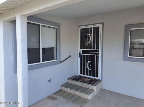 5667 Flying M St, Tucson, AZ 85713-6420