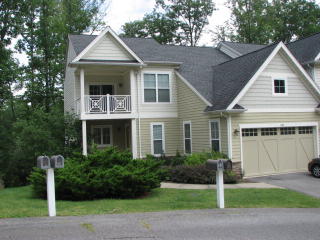 126 Long Dr, Glade Springs, WV 25832-9058