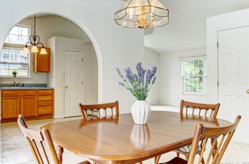 159 Azalea Dr, Groton CT  06340-4126 exterior