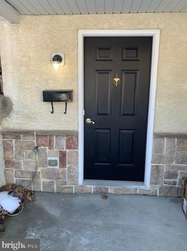 422 Chestnut St, Norristown, PA 19401-4079