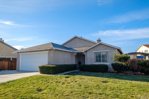 11801 Vista Verde St, Victorville, CA 92392-0401