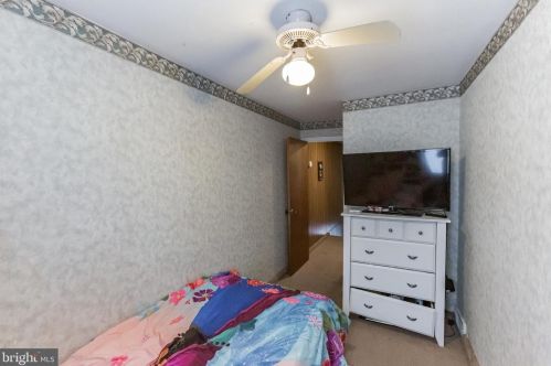 1092 Hopkins Ave, Manor PA  19036-1222 exterior