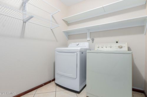 3917 Misty Willow Ln, Glendale AZ  85310-4031 exterior