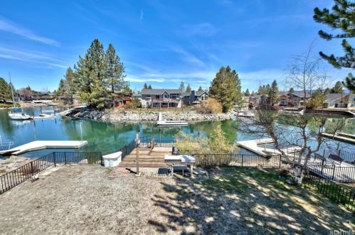 1947 Venice Dr, South Lake Tahoe, CA 96150-6601
