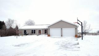 5036 Juniper Ln, Oshkosh, WI 54904-9772