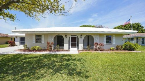 221 Matisse Cir, Nokomis, FL 34275-1348