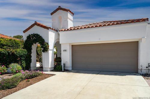 4792 Galicia Way, Oceanside CA  92056-5122 exterior