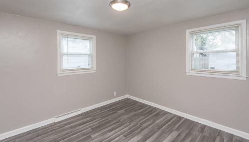 6135 36th St, Milwaukee WI  53221-4619 exterior