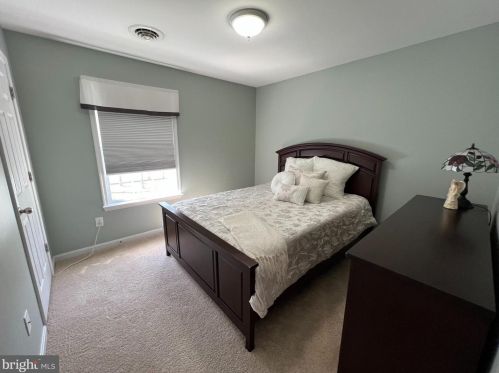 230 Pebble Vly Dr, Dover DE 19904-9469 exterior